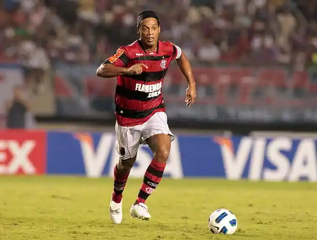 起到的巨大 起到的巨大