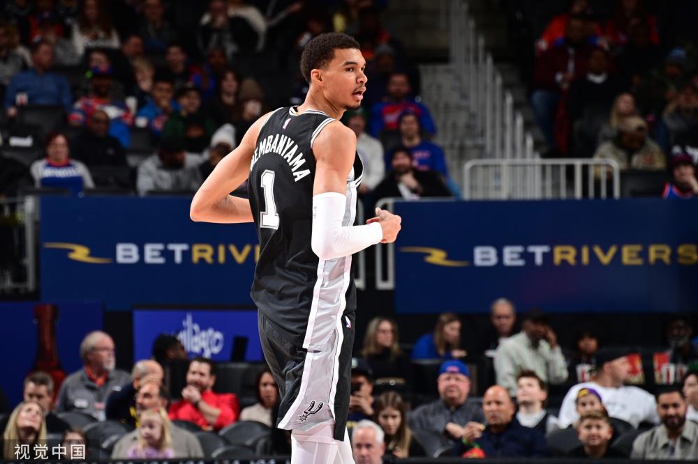 让我们拭目 让我们拭目