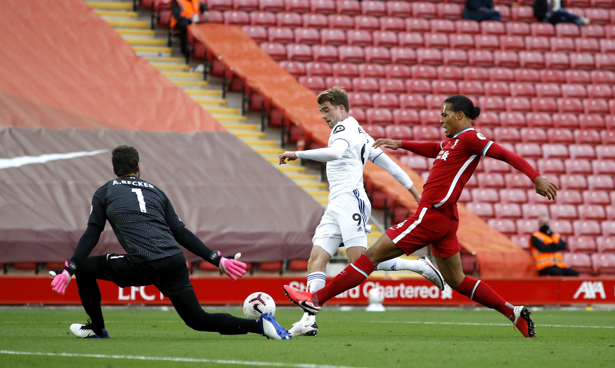 同时具备一 同时具备一