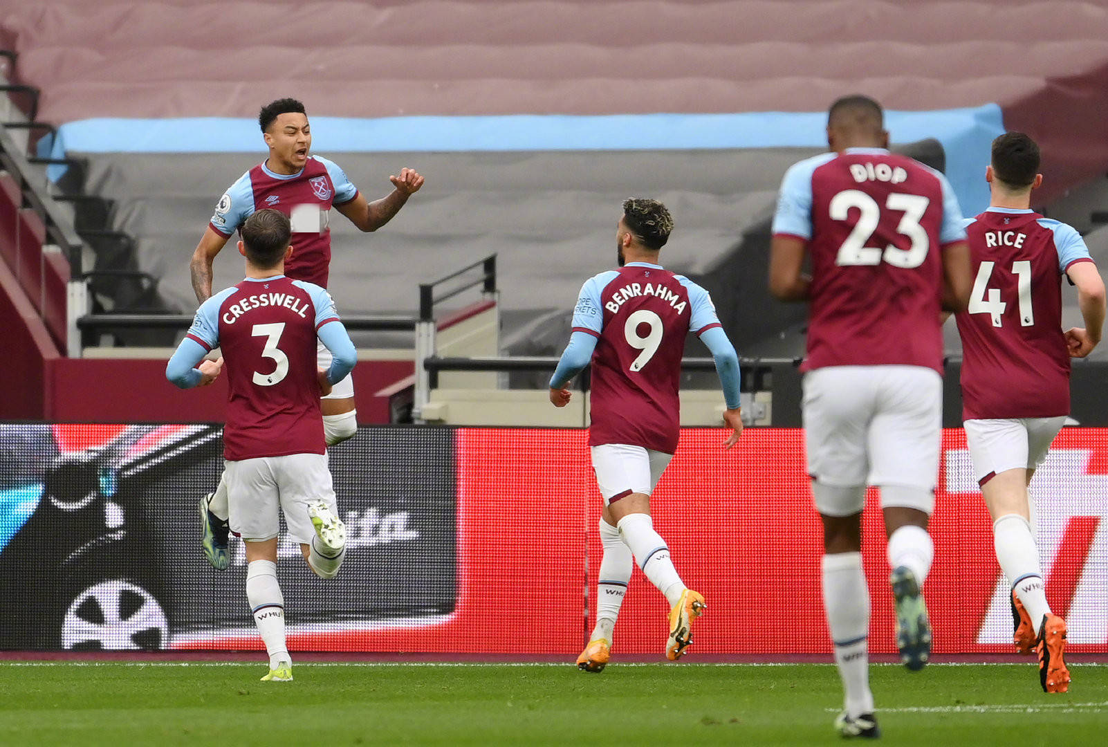 是球队在短 是球队在短